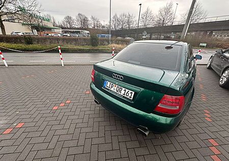 Audi A4 Avant 1.6