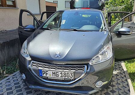 Peugeot 208 120 VTI Allure
