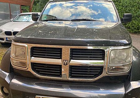 Dodge Nitro Nitro 2.8 CRD DPF Automatik SXT