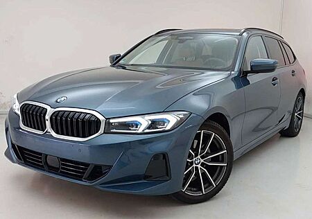 BMW 320 d / PANORAMA /HEAD-UP / LEDER / MEMORY / ACC