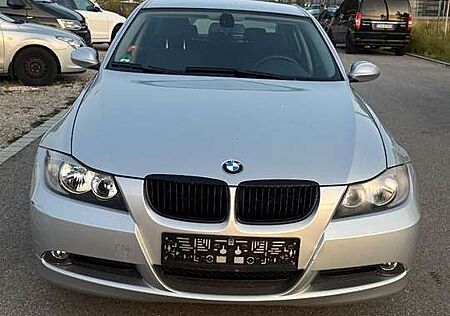 BMW 318i 318 Baureihe 3 Lim.