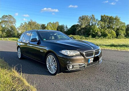 BMW 530d 530 xDrive Touring Aut. Luxury Line