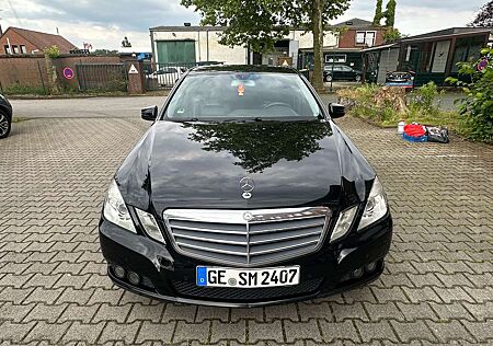 Mercedes-Benz E 200 CDI DPF BlueEFFICIENCY Automatik Elegance