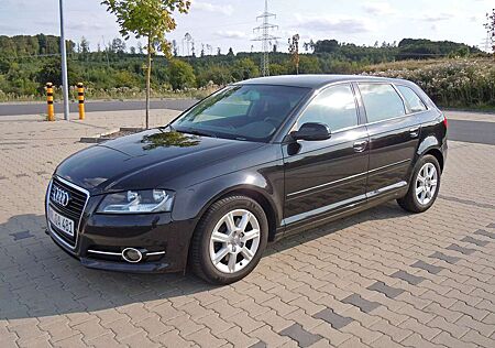 Audi A3 Sportback 1.8 TFSI quattro Ambiente, 4x4, Allrad