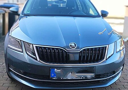 Skoda Octavia Combi 1.8 TSI, DSG, LED, AHK, Navi, PDC