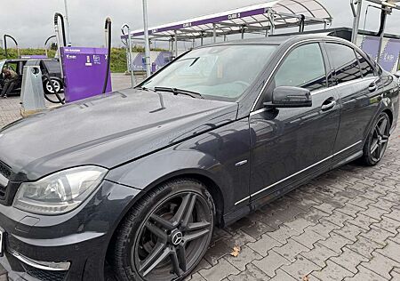 Mercedes-Benz C 250 CGI Automatik BlueEFFICIENCY