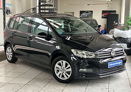 VW Touran Volkswagen 2.0 TDI Comfortline DSG 7Si. LED ACC