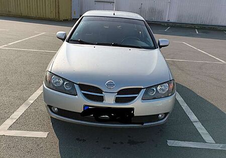 Nissan Almera 1.5 acenta