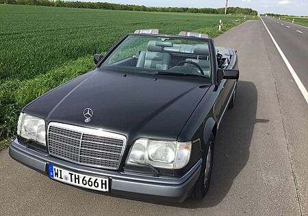 Mercedes-Benz E 220 Cabrio, Vollausstattung