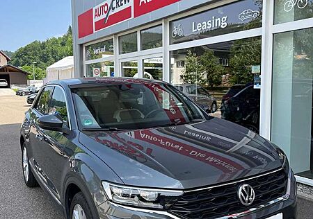 VW T-Roc Volkswagen 1.5 TSI DSG Sport 4Motion NAVI SHZ LED