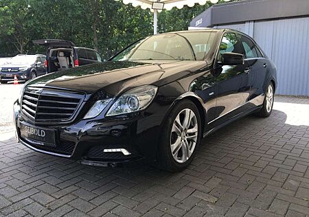 Mercedes-Benz E 250 CGI BlueEfficiency Autom/Leder/Xenon/Navi