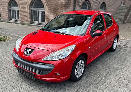 Peugeot 206 + /Nur 40.000 KM / TÜV AU NEU / KLIMA /