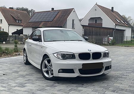 BMW 120d 120 Coupe Limited Edition Lifestyle mit M Sportpa