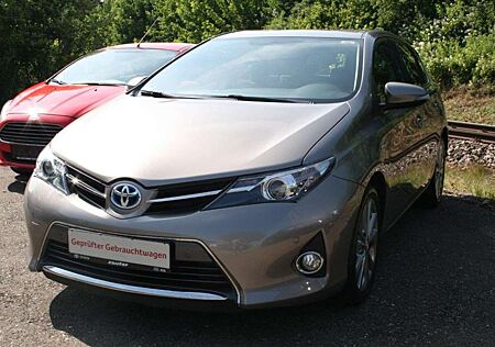 Toyota Auris 1.8 VVT-i Hybrid Automatik Life Plus
