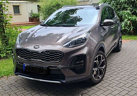 Kia Sportage 1.6 T-GDI AWD GT LINE / Allrad / / Panoramadach