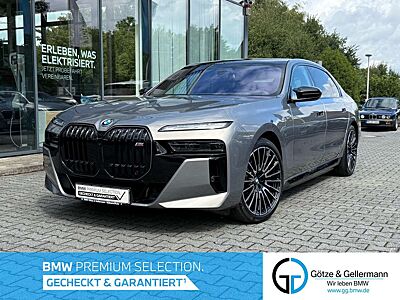 BMW i7 M70 xDrive M Sport ExecutiveLoungeSeating B&W