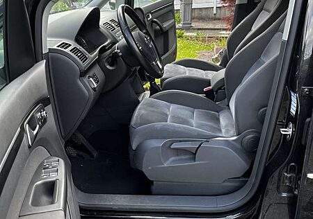 VW Touran Volkswagen 7 sitzer, tüv neu, bremsen neu u.v.m