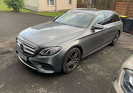 Mercedes-Benz E 200 4Matic T 9G-TRONIC AMG