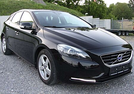 Volvo V40 AHK*Klima*PDC*TÜV neu