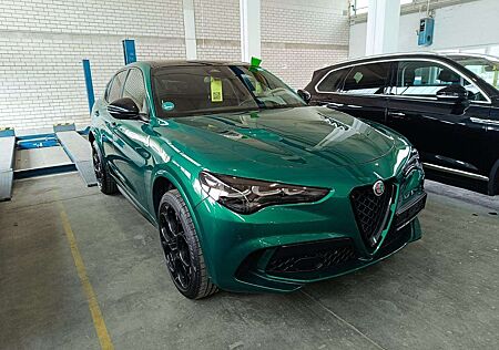 Alfa Romeo Stelvio Quadrifoglio Q4 *MATRIX*ACC*KEY*KAM*PANO