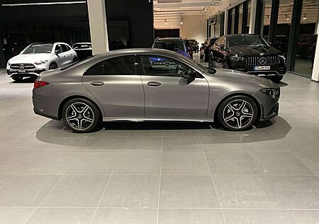 Mercedes-Benz CLA 220 d 8G-DCT AMG Line