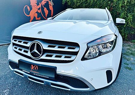 Mercedes-Benz GLA 180 #TÜV#SERVICE#BREMSEN#NAVI#KLIMA#SHZ#TOP
