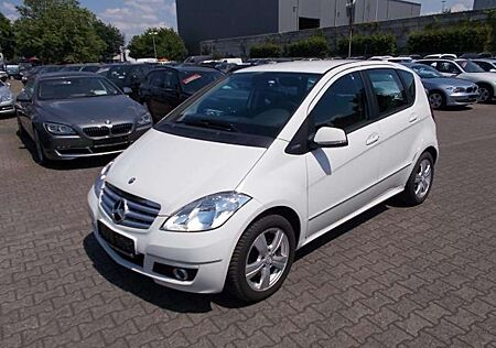 Mercedes-Benz A 180 Avantgarde Klima Teilleder Allwetter