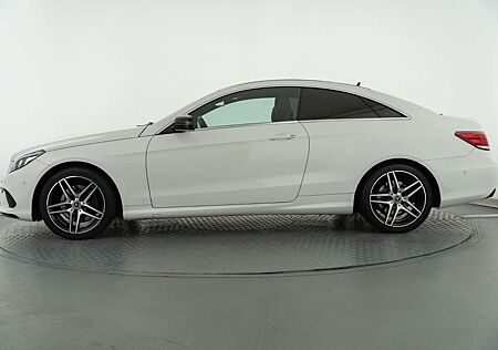 Mercedes-Benz E 200 Coupe Nigt Paket AMG Line Motor Neu