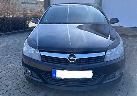 Opel Astra GTC 1.6 Turbo Sport