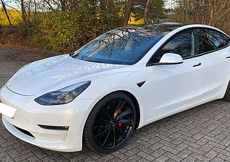 Tesla Model 3 Dual Motor Performance