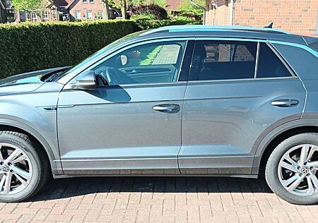 VW T-Roc Volkswagen R-Line 4Motion LED Navi AppLink SHZ ParkAssist.