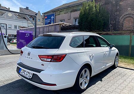Seat Leon ST 1.4 FR*Teilleder*BT*LED*PDC* Klima*Alu*Navi*EU6