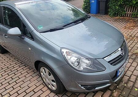 Opel Corsa 5-Türer 1.4 16V Edition 111 Jahre