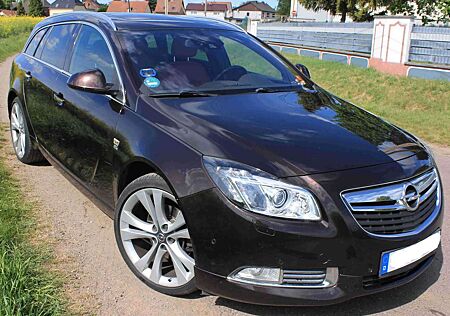 Opel Insignia 2.0 CDTI Sports Tourer SW 4x4 OPC-Line