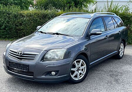 Toyota Avensis Kombi 2.0 Team