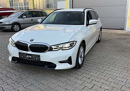 BMW 320 d Sport Line Leder Keyless Go AHK