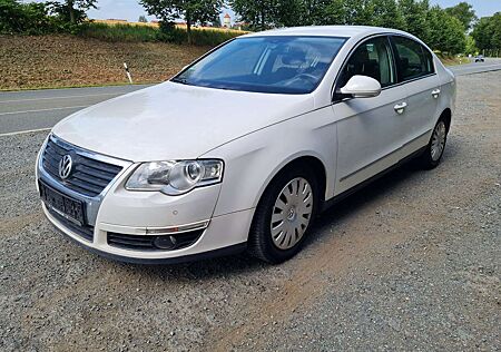 VW Passat Volkswagen 2.0 TDI DPF DSG Highline