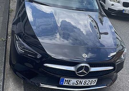 Mercedes-Benz CLA 180 (118.684)