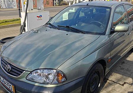 Toyota Avensis 1.8 TÜV 2027