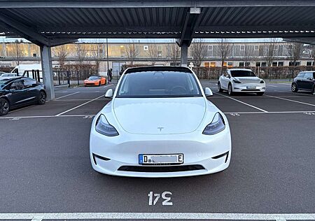 Tesla Model Y LR AWD | 2023 | 20" | TÜV 12/2025