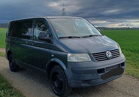 Volkswagen T5 Caravelle