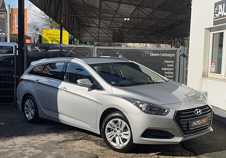 Hyundai i40 cw blue Classic 1.7l*KLIMA*TÜV 02/2027*PDC*