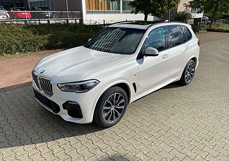 BMW X5 xDrive30d M Paket/Laser/Panorama/SoftClos/HuD