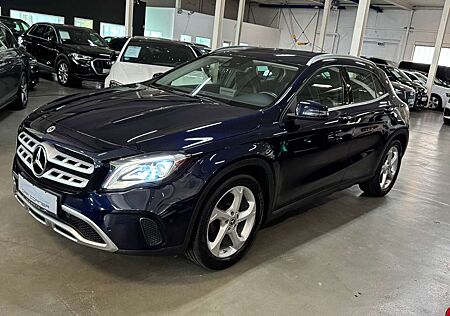 Mercedes-Benz GLA 200 URBAN SPORTPAKET NAVI LED AMBIENTELICHT