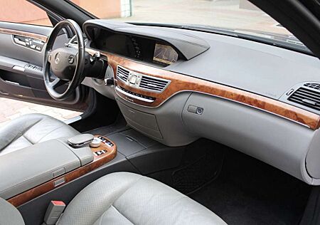 Mercedes-Benz S 500 4Matic 7G-TRONIC