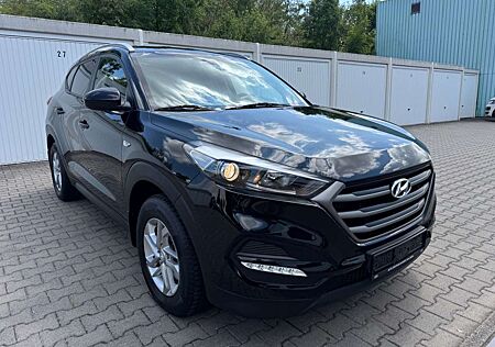 Hyundai Tucson Style 4WD *1.Hand*Euro6*AHK*Klimaaut.*