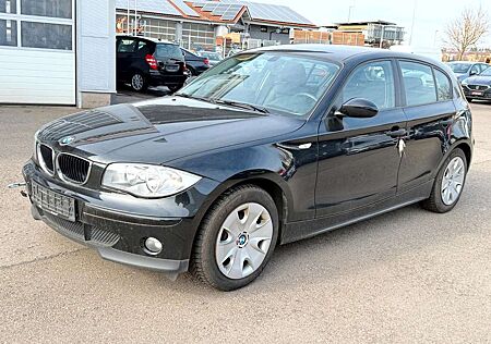 BMW 116 i Leder_Klimaauto_Sitzhz_PDC_Steuerkette defe