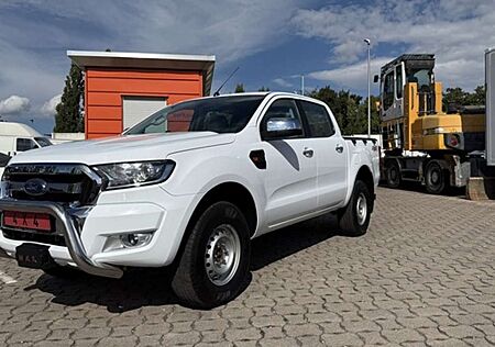 Ford Ranger 2.2 TDCi XL 4x4 Frontseilwinde Sitzheizung