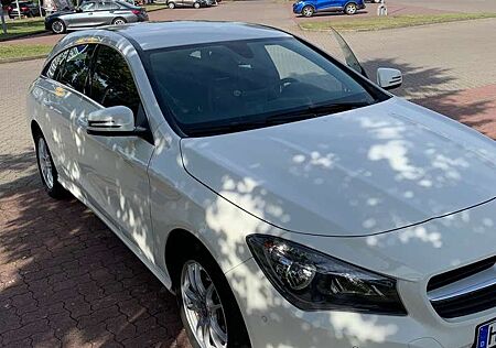 Mercedes-Benz CLA 180 CLA Shooting Brake 180 d