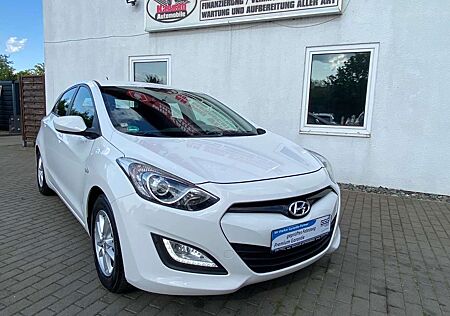 Hyundai i30 FIFA World Cup Edition 1.4 / Klima/6-Gang/